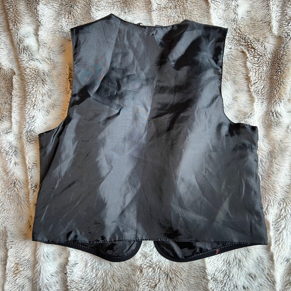 Red Velvet Vest - Kids Size 4 to 5 years old - Picture 2 of 2